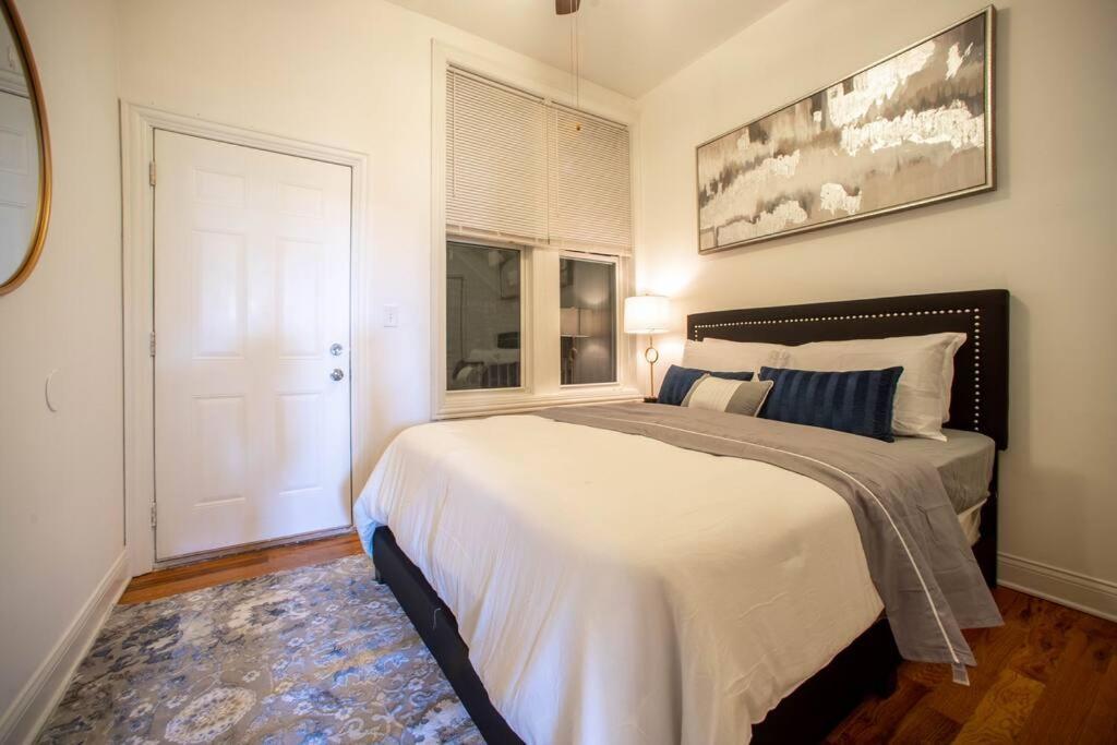 Getaway In The Heart Of Pilsen * Chicago